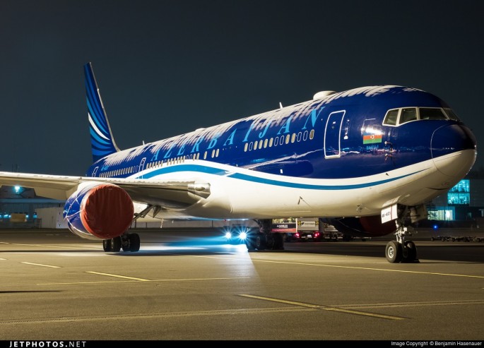 Bakıdan Dubaya uçan təyyarədə yanğın TƏHLÜKƏSİ