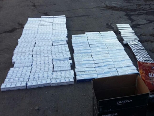 Avtomobildən 8000 ədəd siqaret müsadirə edilib