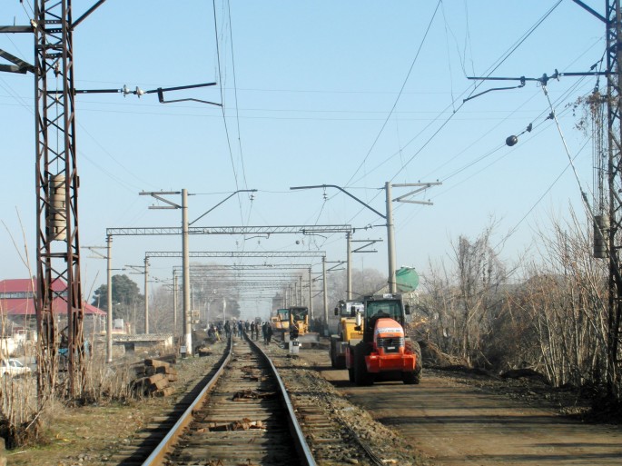 7,2 kilometr dəmir yolu əsaslı təmir olunur - FOTO