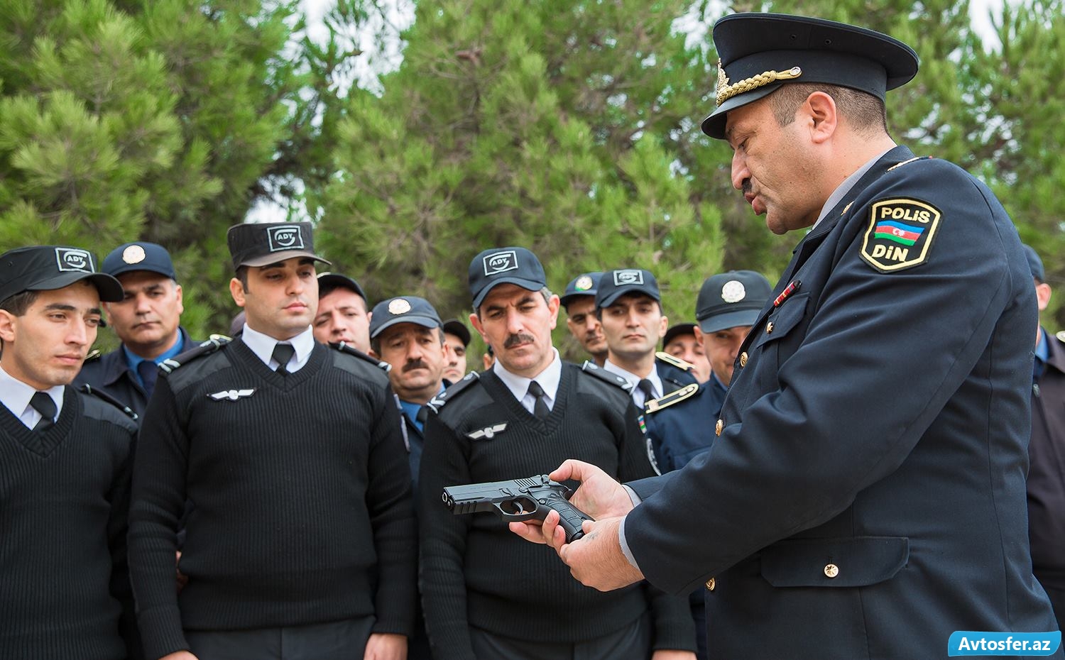 Dəmiryolçular silaha əl atdı - FOTOLAR