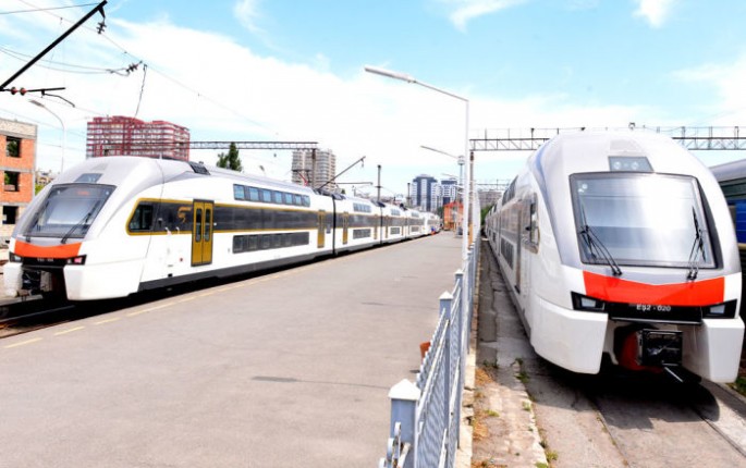 Ölkədaxili qatarların hərəkəti müvəqqəti bərpa olunub