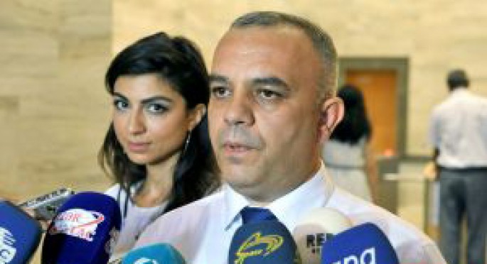 Şöbə rəisi: "Köhnə metro stansiyalarında əlillər üçün şəraitin yaradılması çətindir"