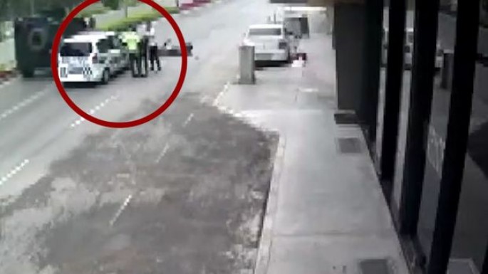 Türkiyədə motosiklet oğurlamaq istəyən şəxs belə döyüldü - VİDEO