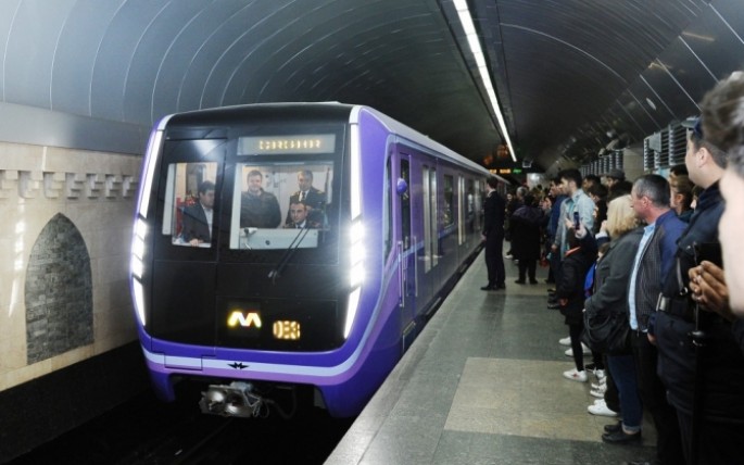 “Memar Əcəmi-2”də HADİSƏ: Maşinist ölümdən son anda qurtuldu