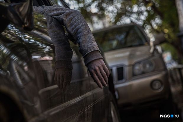 BMW-də meyiti tapıldı