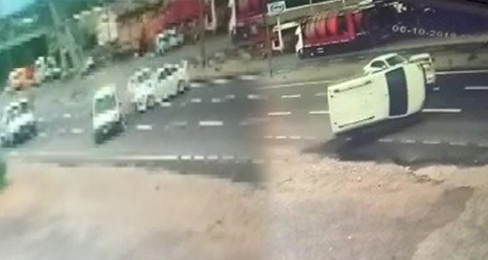 Şou göstərən sürücü yol qəzasına səbəb oldu: 3 nəfər yaralandı - VİDEO