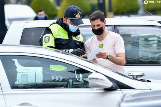 Azərbaycanda polis icazələri yoxlamaq üçün planşetlə təmin olunmayıb?                    - DİN-dən AÇIQLAMA