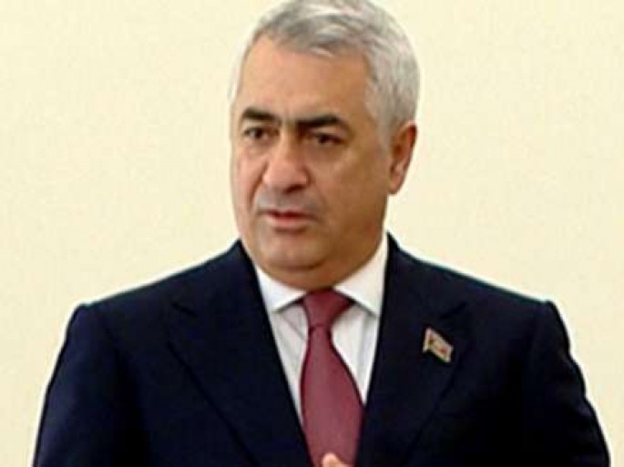 Cavid Qurbanovdan jurnalistlərə mənzil bağışlaması xəbərinə REAKSİYA