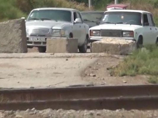 DYP təhlükəli yolla bağlı sürücülərə xəbərdarlıq etdi