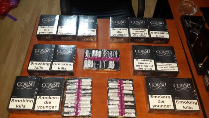 Avtomobildən pirotexniki vasitələr və tütün məmulatları aşkarlanıb - FOTO