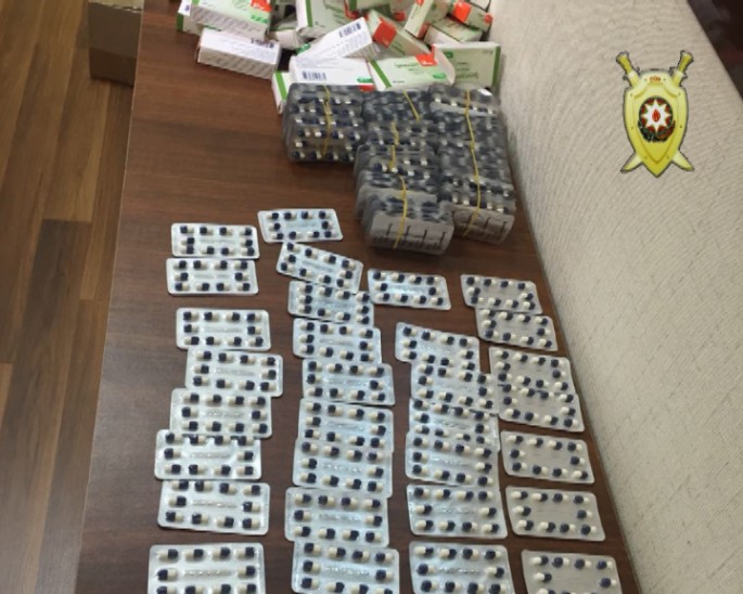 Aptekdə satışı qadağan edilən dərmanlar aşkar olunub - FOTO