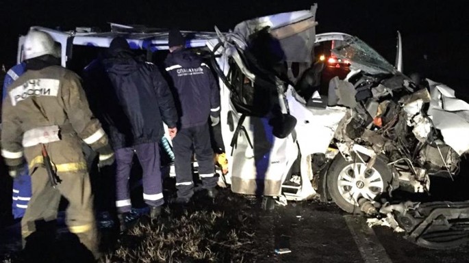 Rusiyada ağır yol qəzası: 4 ölü, 5 yaralı - FOTO