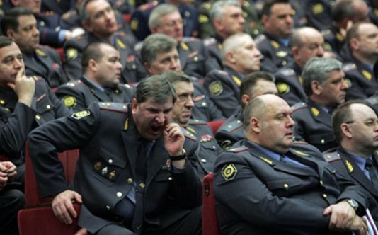 Dörd general istefaya göndərildi - DİN-də