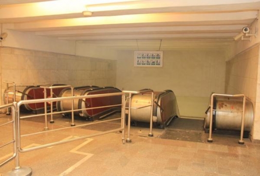 Metronun "İnşaatçılar" stansiyasına giriş məhdudlaşdırılacaq