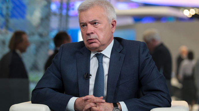 Vahid Ələkbərov 9 ayda 2 milyard itirib 