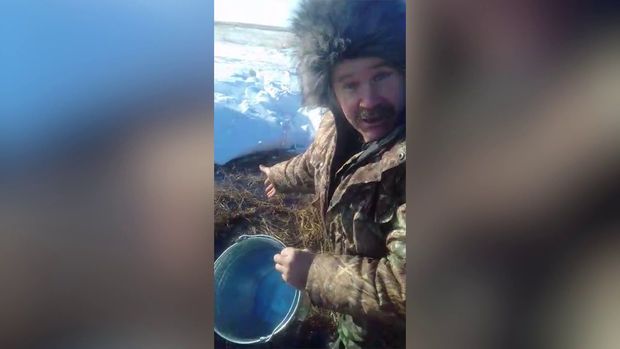 Aşan sisterndən spirt oğurladılar – VİDEO