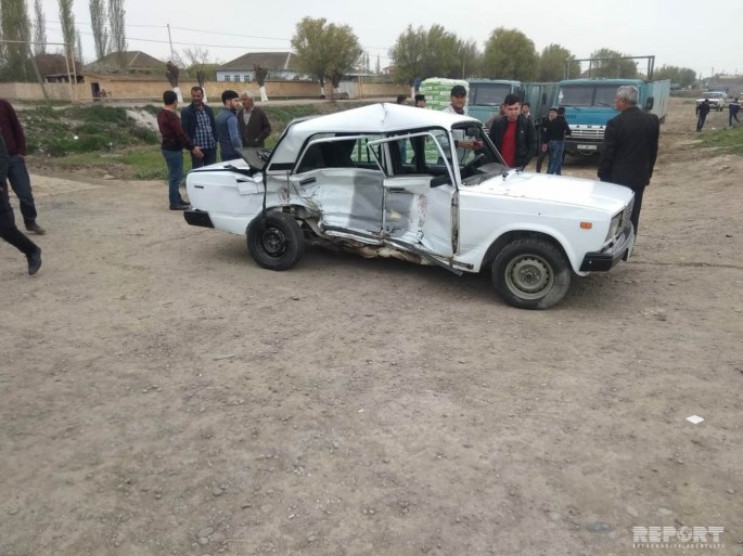 Neftçalada iki "VAZ" toqquşdu: 5 yaralı - FOTO