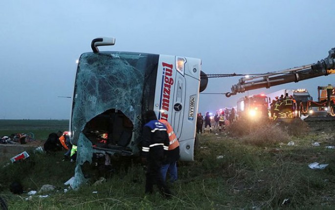 Sərnişin avtobusu aşdı - 30 yaralı