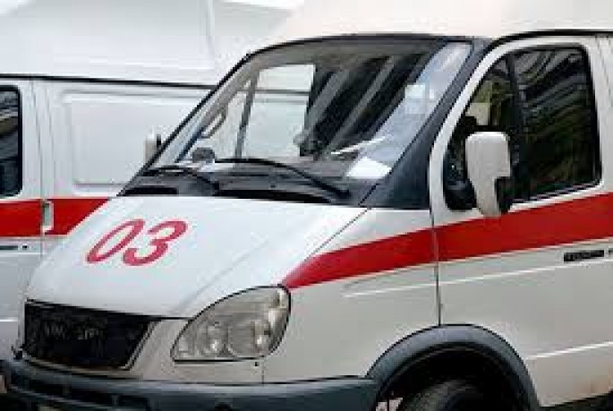 Bakıda motosikletlə avtomobil toqquşdu: xəsarət alan var