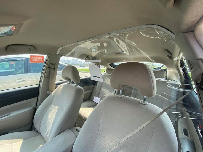 Bakıdakı taksilərdə arakəsmələr quraşdırılır - FOTO