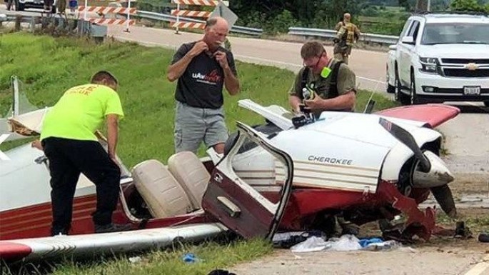 Təyyarə qəzaya uğradı: xəsarət alanlar var - FOTO