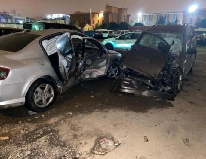 Məşhur aktyor zəncirvari qəzaya düşdü  - FOTO