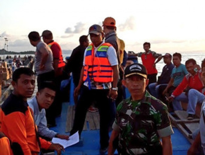 Gəmi qəzaya uğradı: 13 ölü