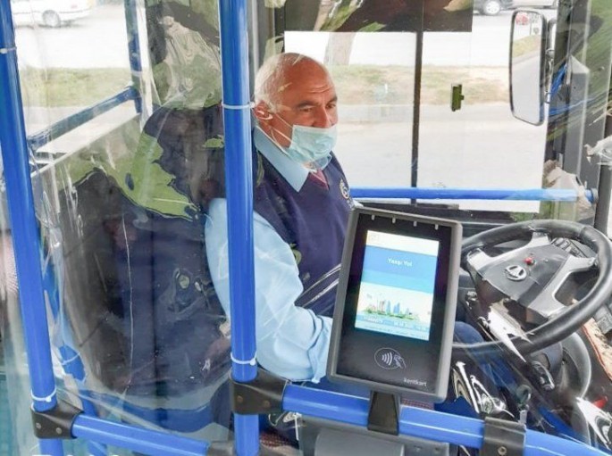 BNA:                       1 400-dən çox avtobusda şəffaf arakəsmələr quraşdırılıb
