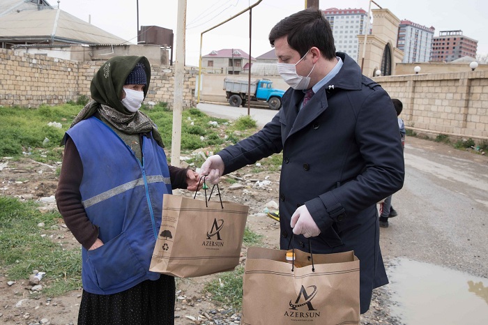 “Azərsun Holdinq” Ramazan sovqatı payladı - FOTO