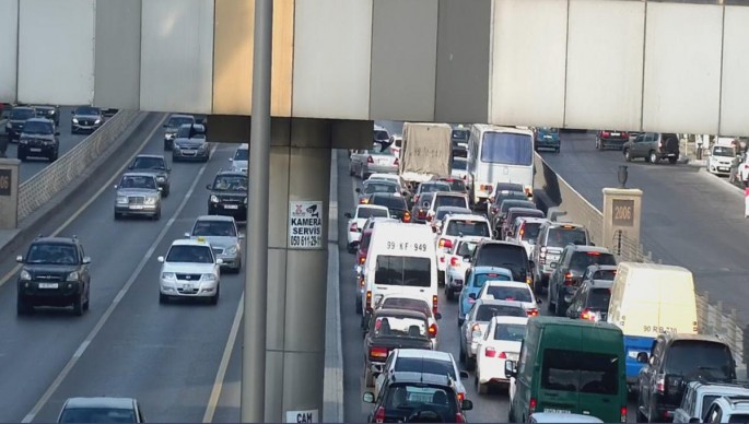 20 yanvar dairəsi istiqamətində qəza - FOTO