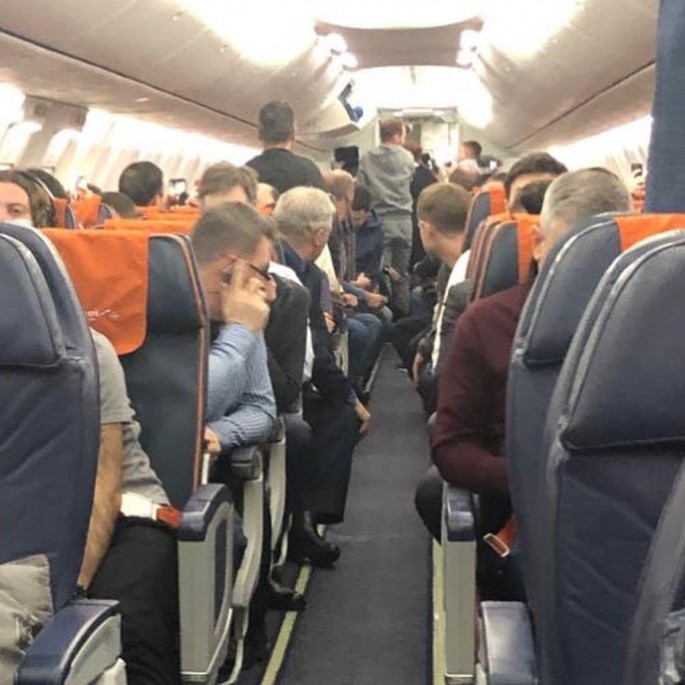 Sərxoş azərbaycanlı Orenburq-Moskva aviareysindən endirilib - FOTO