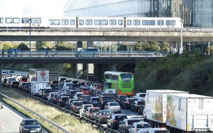 Avtomobil oğurluğuna görə geniş əməliyyat: İki ölkəyə giriş-çıxış dayandırıldı - FOTO
