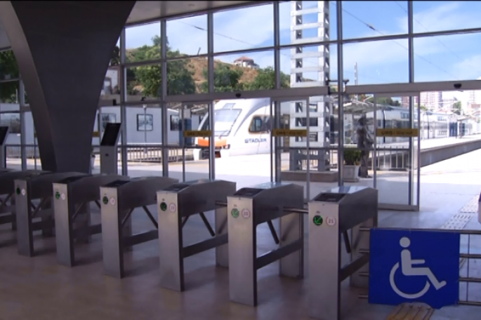 Bakı-Sabunçu qatarı qayıtdı - VİDEO