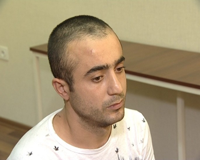 Qadına qarşı əxlaqsız hərəkətlər edən xalaoğlanları saxlanılıb -  FOTO