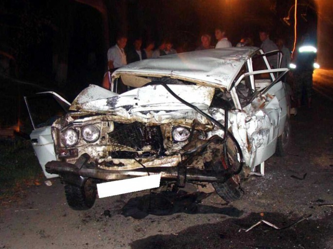 Yolu keçən piyadanı avtomobil vurub - Sarayda