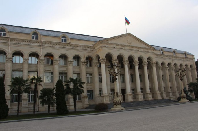 Yevlaxda məmurlara xəbərdarlıq