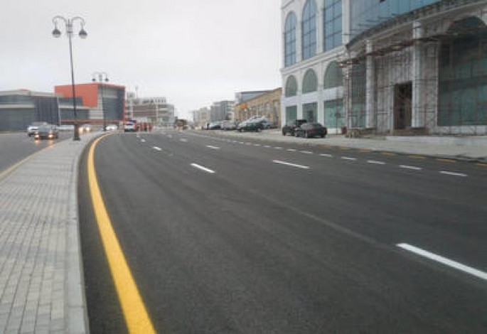 Babək prospektində su xəttində qəza baş verib