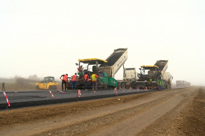 Turistik bölgələrə gedən avtomobil yollarının bərpasına başlanılıb