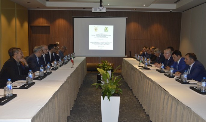 İran və Azərbaycan generalları görüşdü