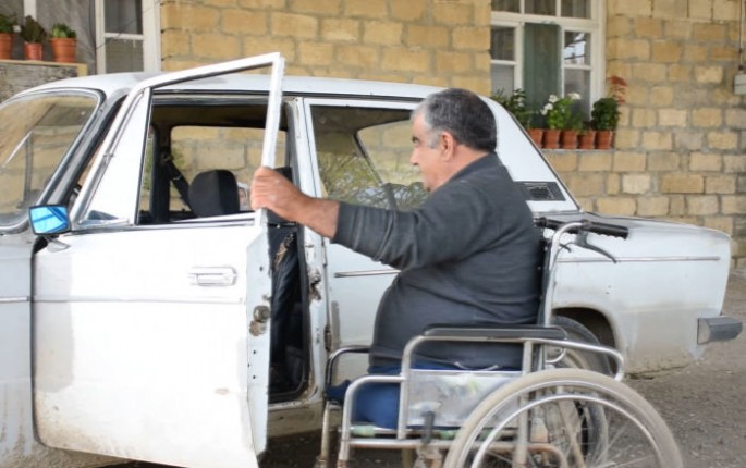 Avtomobili onu həm həyata bağladı, həm də itirdiyi ayaqlarını əvəz elədi - VİDEO