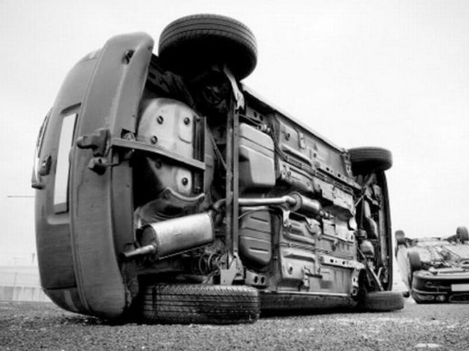 Könül Yusifqızı həyatının şokunu yaşadı: maşın üstündən uçdu - VİDEO