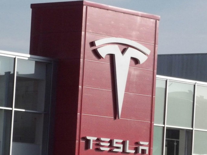 Tesla şirkəti bu ilin üçüncü rübünü gəlir ilə bitirib