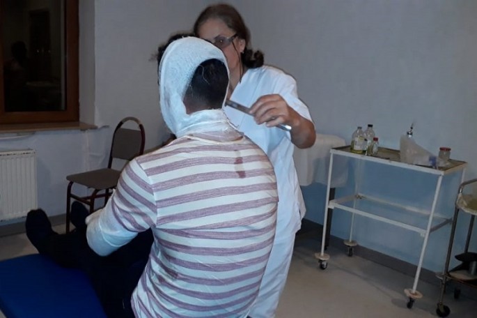 Başına dəmir parçası düşən Ağstafa sakini xəsarət alıb