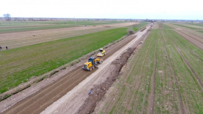 Ağdamda 3 cəbhəyanı kəndi əhatə edən yol yenidən qurulur - FOTO