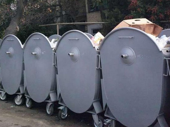 Bakıda zibil yeşiyindən silah-sursat tapıldı