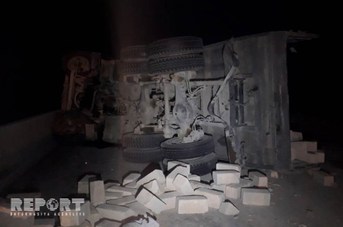 Kürdəmirdə xəsarətlə nəticələnən yol qəzası olub - FOTO