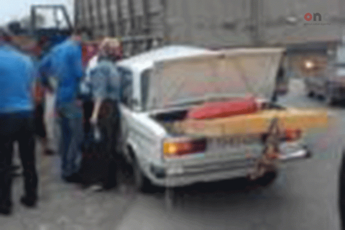 Minik avtomobili yük maşını ilə toqquşdu: xəsarət alanlar var - FOTO