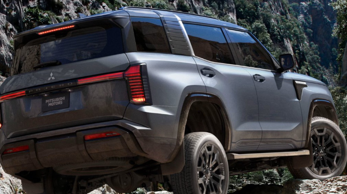 Yeni "Pajero" təqdim edildi - Əfsanəvi SUV 20 ildən sonra tamamilə yeni nəsillə geri qayıdır - FOTOLAR