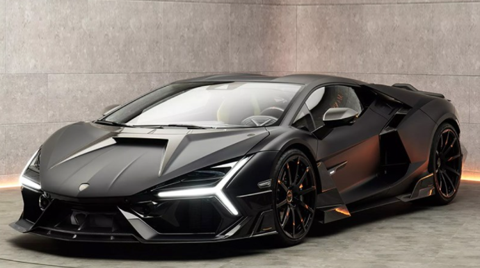 Quşların "Lamborghini"si: Dünyanın ən bahalı toyuğu necə görünür? - FOTO