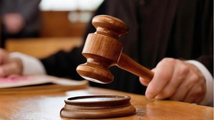 Bakıda 23 yaşlı oğlan arvadını armaturla döydü: Kobud danışığa görə